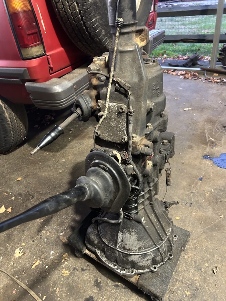 Isuzu MSG5 transmission