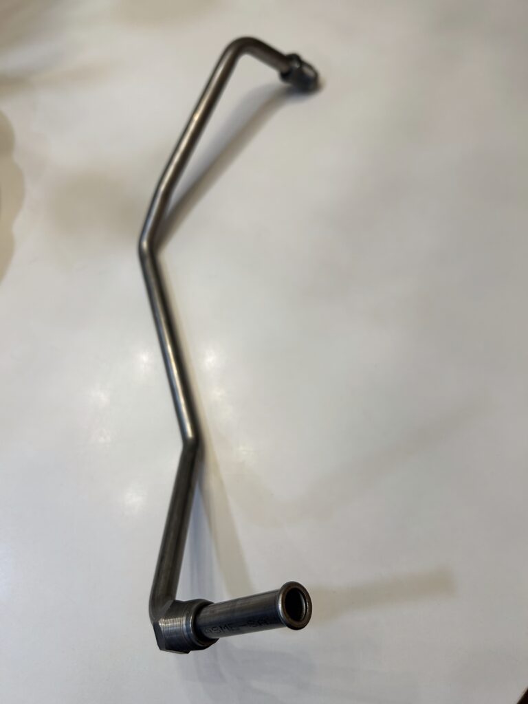 4ze1 Isuzu EGR tube