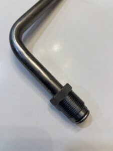 4ze1 Isuzu EGR tube